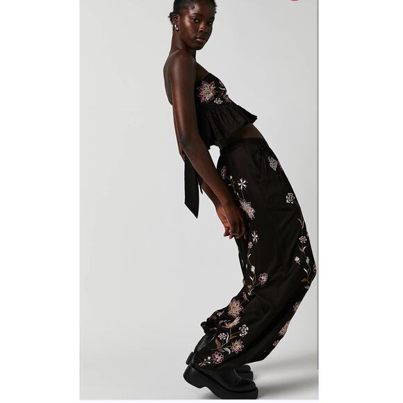 New Free People Harmoney Floral Embroidered Set $298 XS Black Crop Top & Pants - Picture 2 of 5